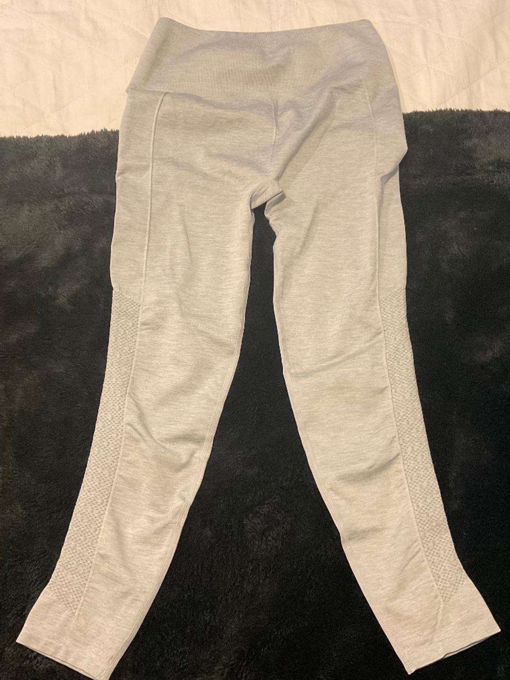 Fabletics Womens Sync High-Waister Perforated 7/8 Pants Leggings Size S NWT
